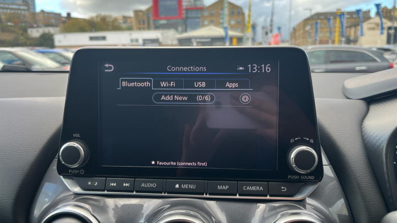 Nissan Juke 1.0 DiG-T 114 N-Connecta 5dr DCT Petrol Hatchback